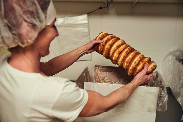 Bauernkrapfen verpacken