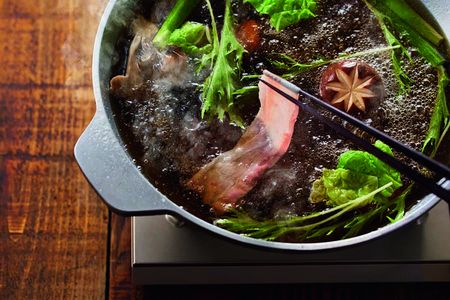 © Iberico Ya kochender Hotpot