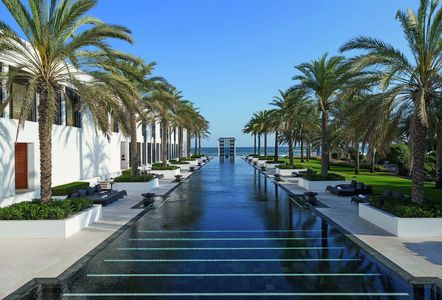 © Victor Romero Pool im The Chedi